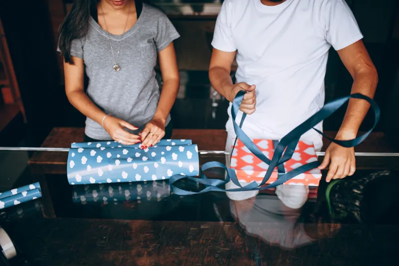 Why Niche Daters Fall Hard, Fast, and Completely Out of Step With Everyone Else